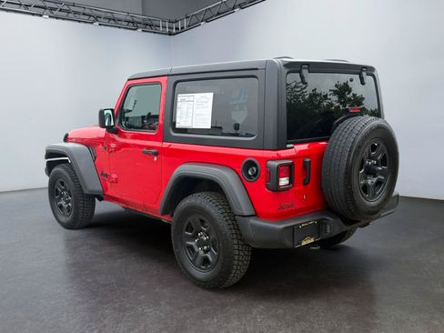 Used 2023 Jeep Wrangler Sport AWD/4WD image 5