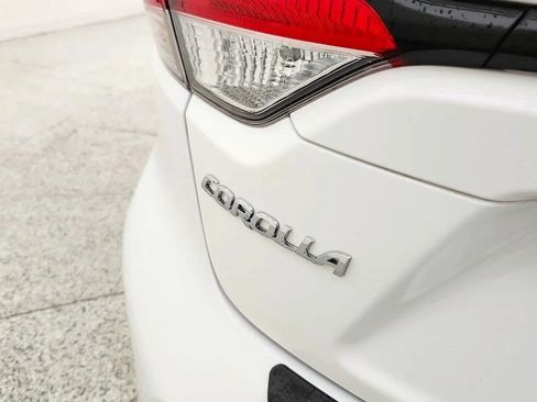 Used 2024 Toyota Corolla LE w/ LE Convenience Package FWD image 35