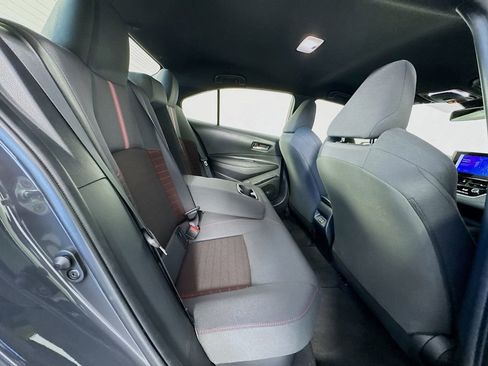 Used 2025 Toyota Corolla SE image 31