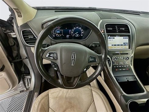 Used 2016 Lincoln MKX Select w/ Select Plus Package image 11