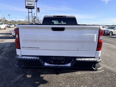 Used 2022 Chevrolet Silverado 1500 W/T w/ WT Value Package image 5