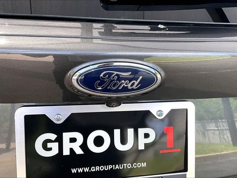 Used 2018 Ford Escape SE w/ SE Sync 3 Package AWD/4WD image 30