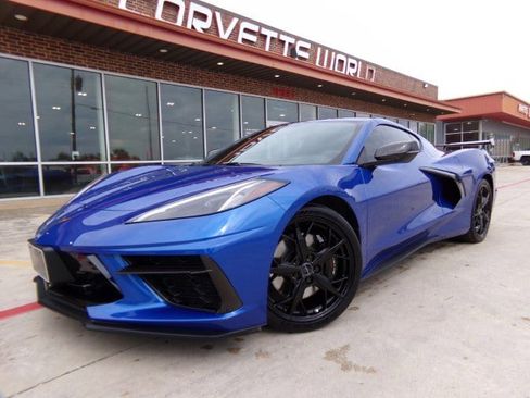 Used 2022 Chevrolet Corvette Stingray Premium Cpe w/ Z51 Performance Package RWD image 1