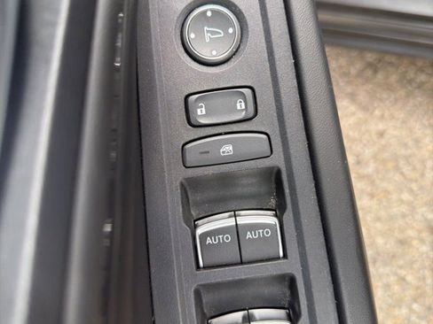 Used 2023 Honda Accord EX image 12