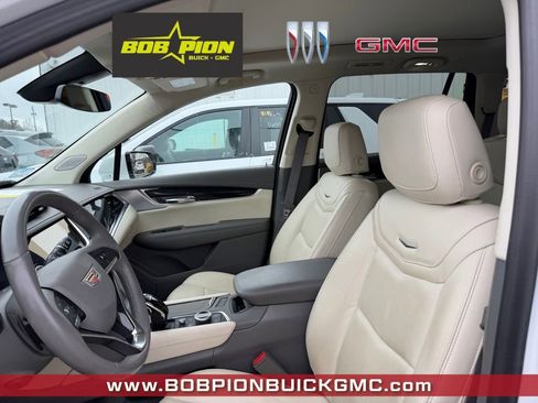 Used 2023 Cadillac XT6 Premium Luxury image 4