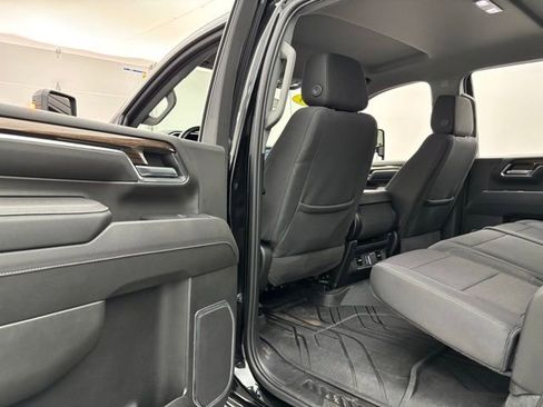 Used 2024 Chevrolet Silverado 2500 LT w/ Convenience Package image 39