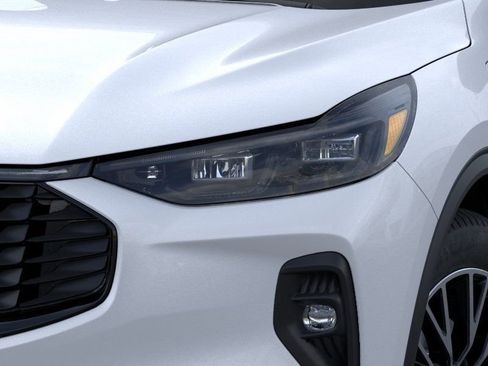 New 2025 Ford Escape SE FWD image 18