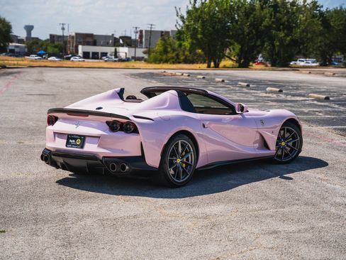 Used 2021 Ferrari 812 GTS RWD image 15