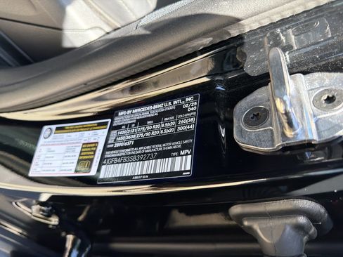 Certified 2025 Mercedes-Benz GLE 350 4MATIC image 37