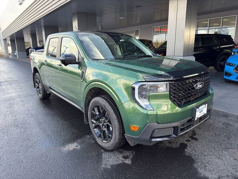 New 2025 Ford Maverick Lariat w/ Black Appearance Package image 2