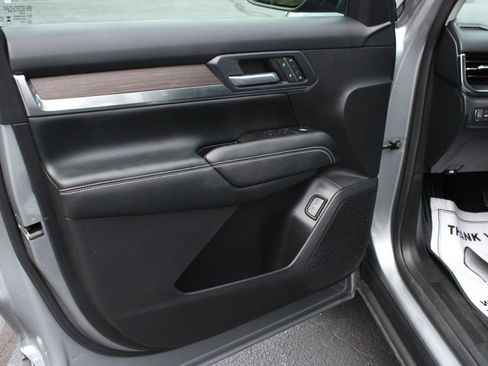 Used 2026 GMC Terrain Denali w/ LPO, Floor Liner Package AWD/4WD image 11