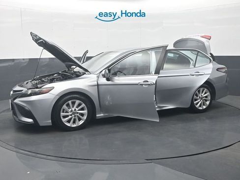 Used 2023 Toyota Camry SE FWD image 37