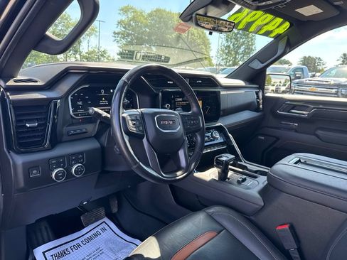 Used 2022 GMC Sierra 1500 AT4 w/ AT4 Premium Package AWD/4WD image 18