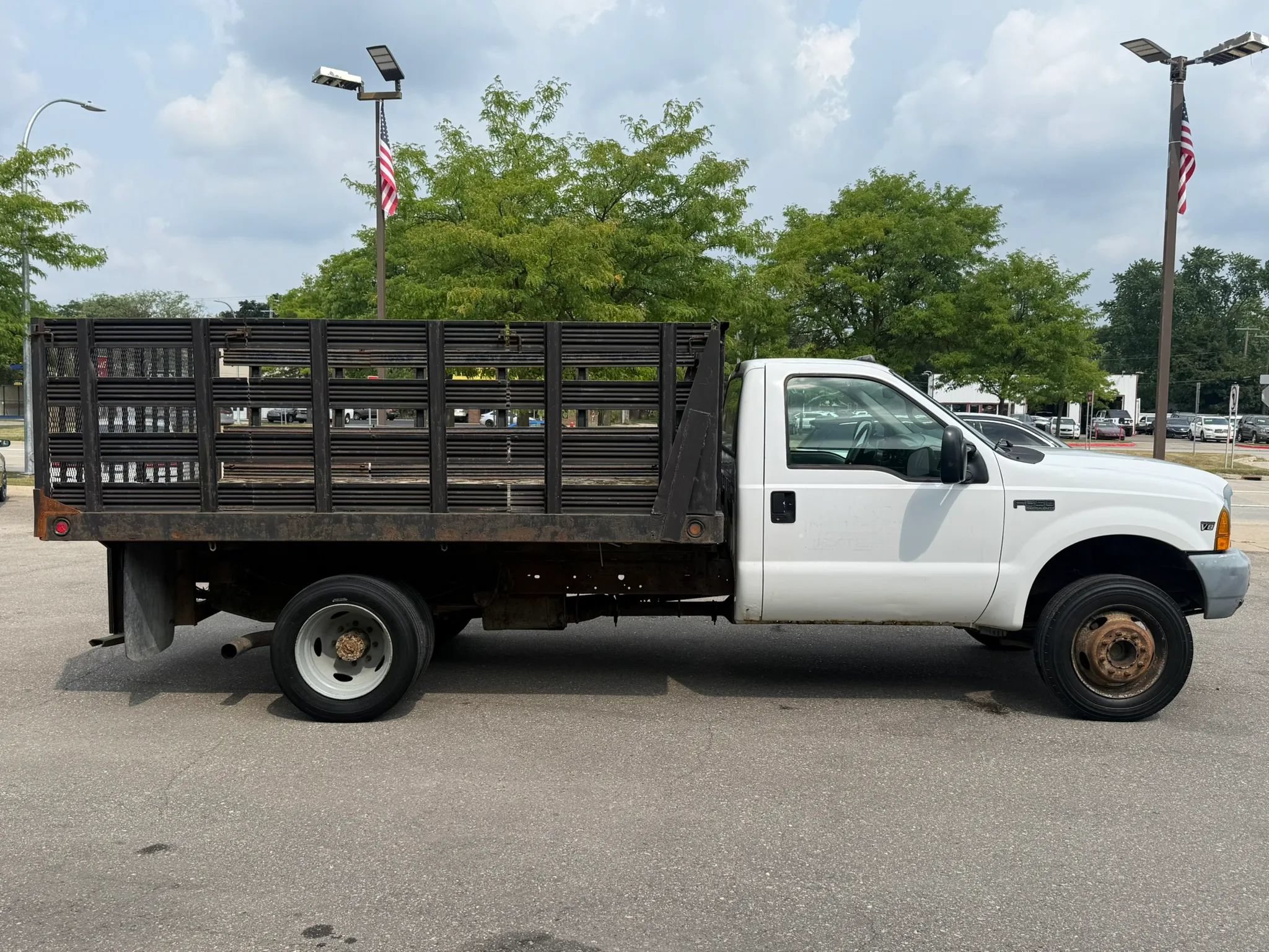 Used 1999 Ford F450 2WD Regular Cab Super Duty image 4