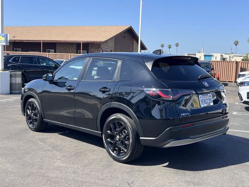 Certified 2023 Honda HR-V Sport image 3