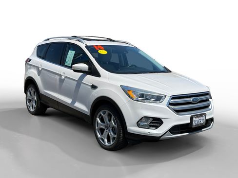 Used 2017 Ford Escape Titanium w/ Equipment Group 301A FWD image 7