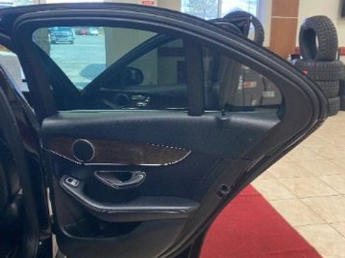 Used 2018 Mercedes-Benz C 300 Sedan image 10