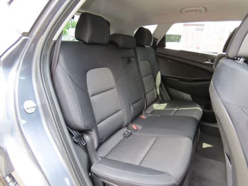Used 2016 Hyundai Tucson SE w/ Option Group 02 AWD/4WD image 16