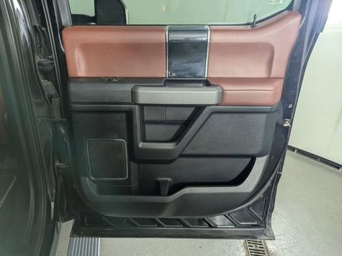 Used 2020 Ford F450 Platinum w/ FX4 Off-Road Package AWD/4WD image 15