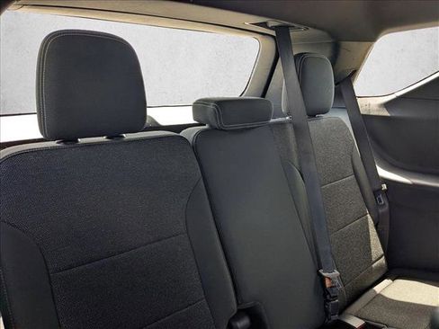 Used 2024 Chevrolet Traverse LT image 17