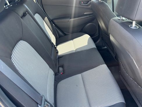 Used 2021 Hyundai Kona SEL Plus AWD/4WD image 30