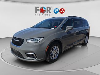 Used 2022 Chrysler Pacifica Touring-L FWD video 1