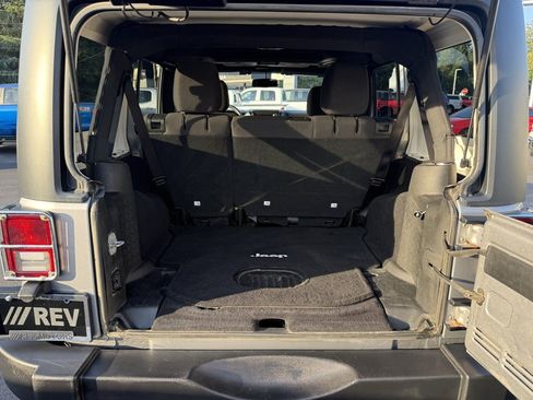 Used 2016 Jeep Wrangler Unlimited Sport w/ Power Convenience Group image 9