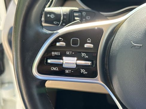 Used 2022 Mercedes-Benz GLC 300 4MATIC w/ Premium Package Lite image 35