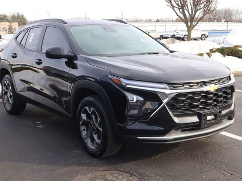 Certified 2024 Chevrolet Trax LT image 4