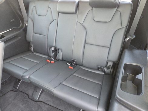 Certified 2025 Kia Telluride EX w/ EX Captain's Chair Package FWD image 14
