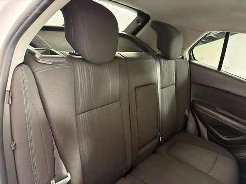 Used 2016 Chevrolet Trax LT FWD image 22