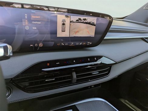 New 2025 Buick Enclave Sport Touring w/ Super Cruise Package image 9