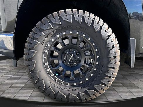 Used 2019 Chevrolet Silverado 1500 LTZ w/ LTZ Plus Package image 10