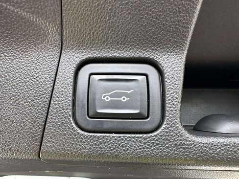 Used 2020 GMC Acadia Denali image 14