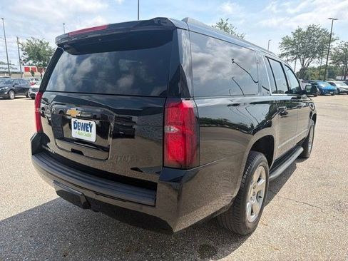 Used 2018 Chevrolet Suburban LT AWD/4WD image 5