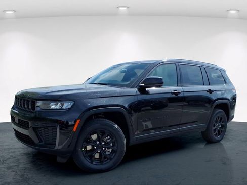 New 2026 Jeep Grand Cherokee L 4WD image 2