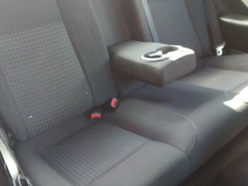 Used 2019 Dodge Challenger SXT RWD image 10