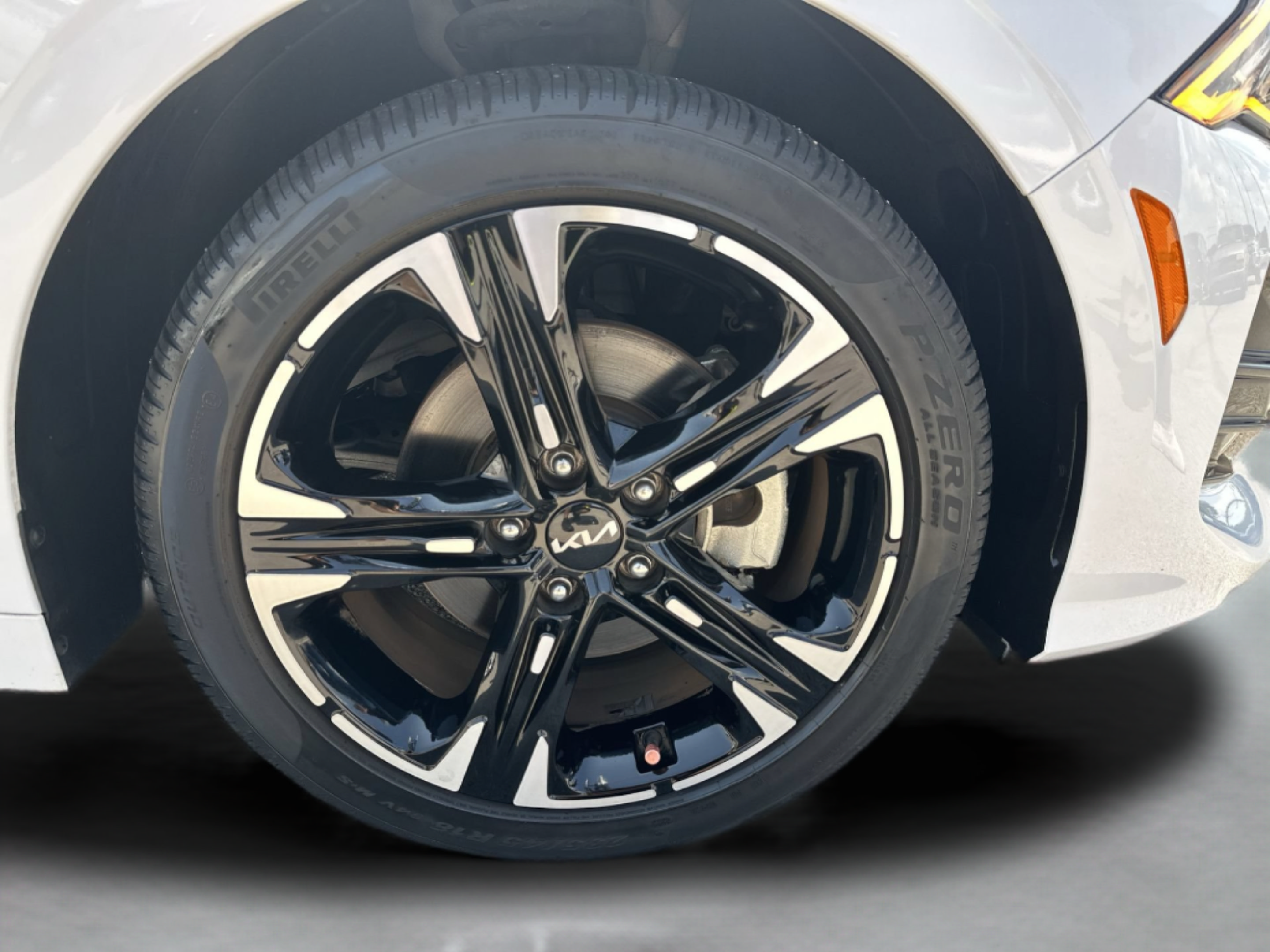 Used 2024 Kia K5 GT-Line w/ GT-Line Premium Package FWD image 29