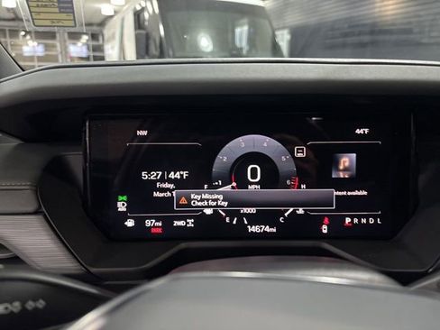 Certified 2024 GMC Acadia AT4 w/ Luxury Package image 19