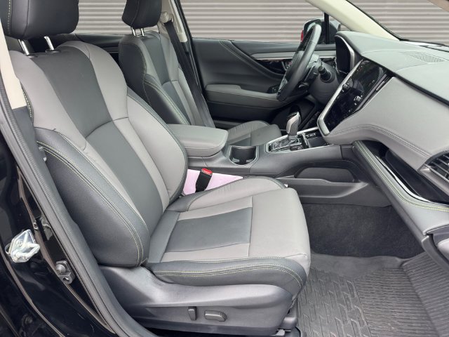 Used 2025 Subaru Outback Onyx Edition XT AWD/4WD image 16