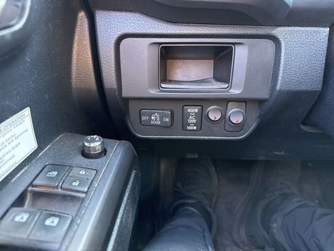 Used 2016 Toyota Tacoma TRD Off-Road w/ Towing Package image 16