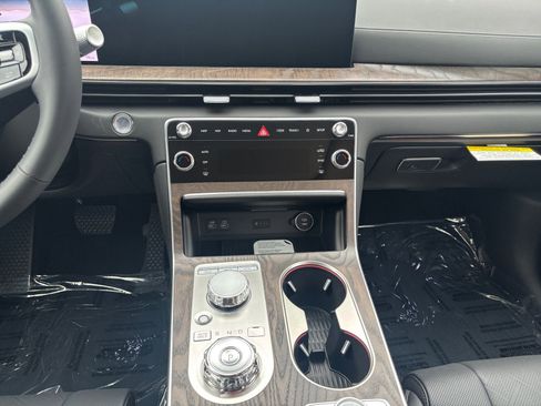 New 2026 Genesis GV80 2.5T Prestige AWD/4WD image 11