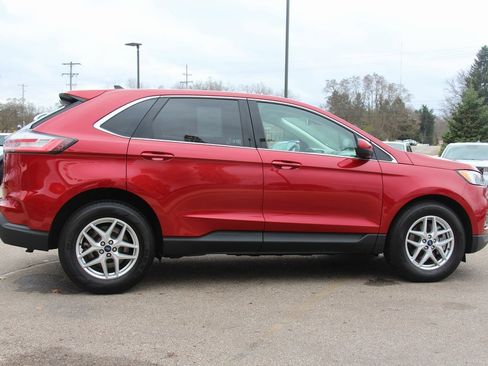 Used 2022 Ford Edge SEL w/ Convenience Package image 7