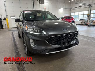 Used 2020 Ford Escape Titanium AWD/4WD video 1
