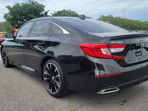 Used 2019 Honda Accord Sport image 3