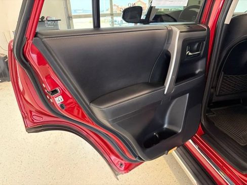 Used 2024 Toyota 4Runner Limited AWD/4WD image 45