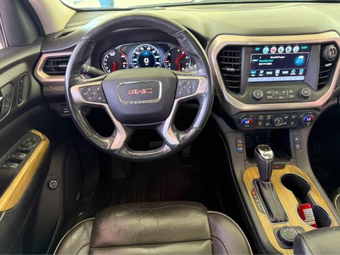 Used 2018 GMC Acadia Denali w/ Technology Package AWD/4WD image 12