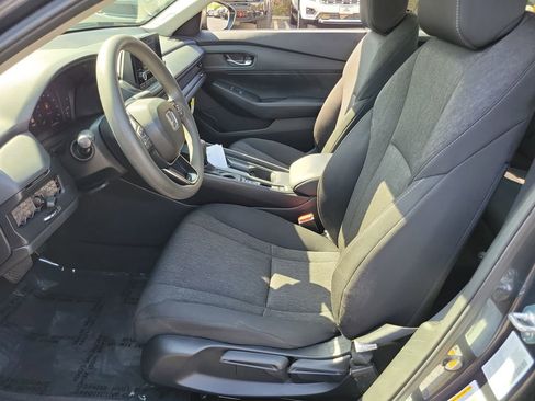 Certified 2025 Honda Accord LX image 16