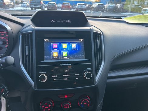 Used 2017 Subaru Impreza 2.0i Premium image 19