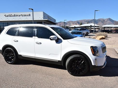Used 2021 Kia Telluride S image 12